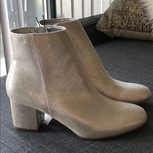 NWT Silver Metallic Booties